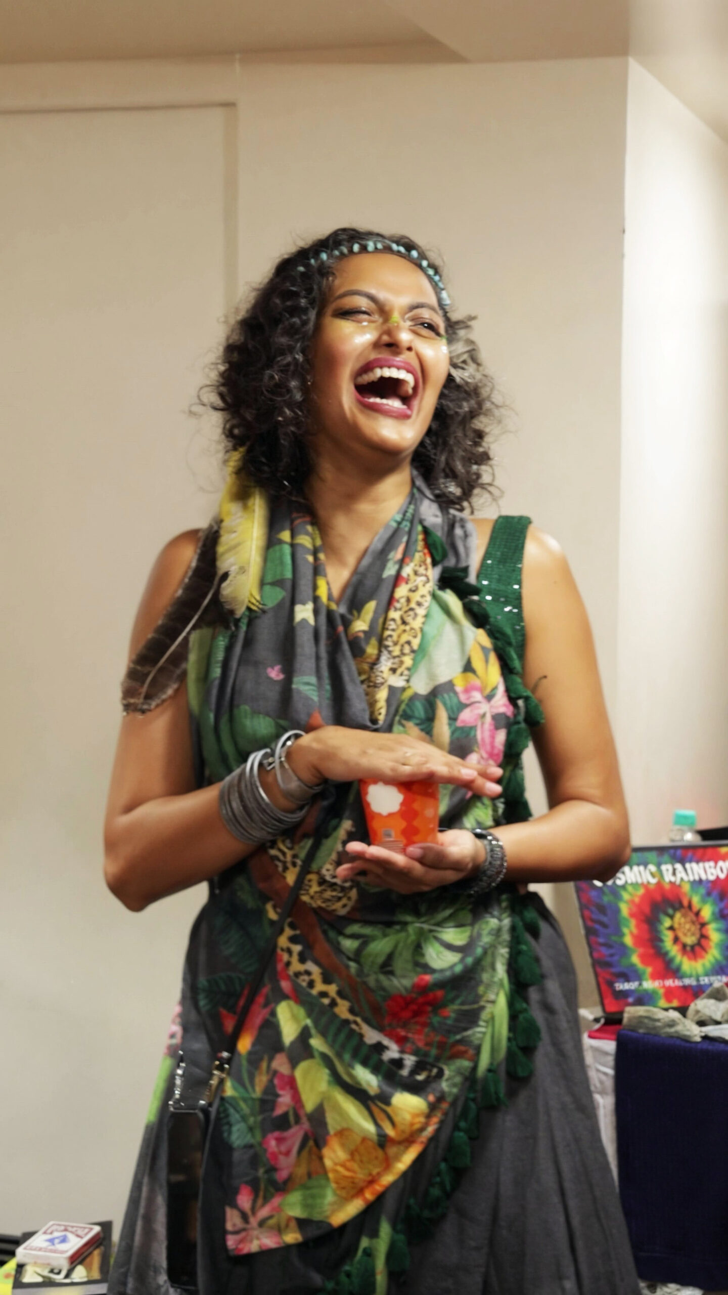 Woman enjoying a Wedding Mentalist in Pune Founder of Suta, Sujata Biswas being a part of Mentalist in Pune Show