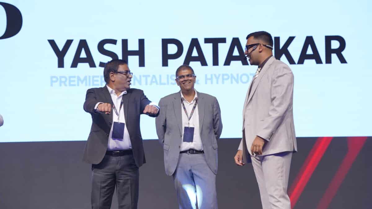 Premier Mentalist & Hypnotist: Yash Pataskar 3 Corporate mentalist performing at a business milestone event in India